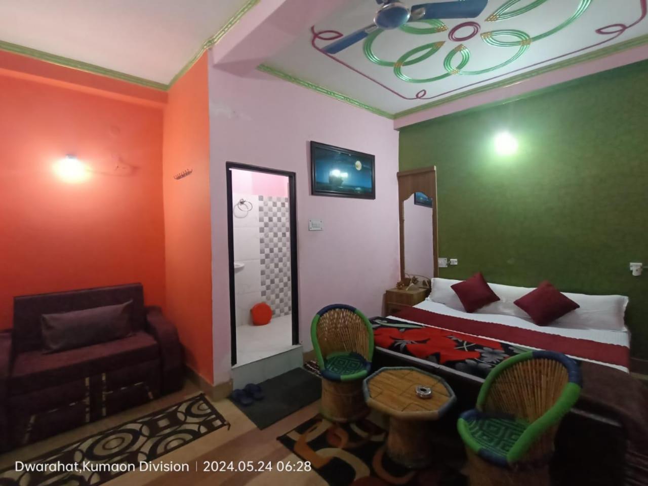 Dwarika Hotel Dwarahat Exterior photo