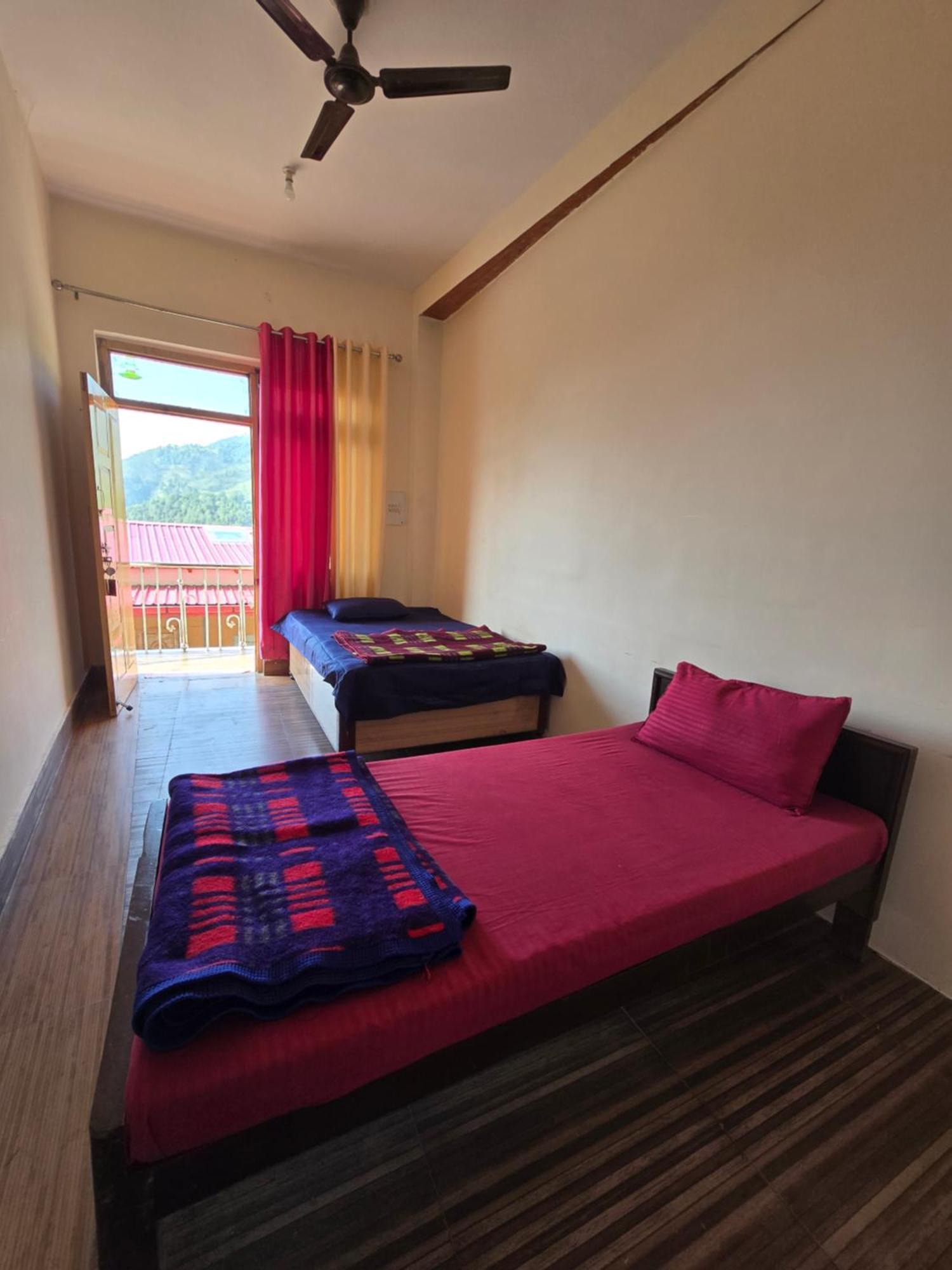 Dwarika Hotel Dwarahat Room photo